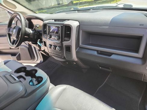 Used 2015 RAM 1500 Tradesman RWD image 32