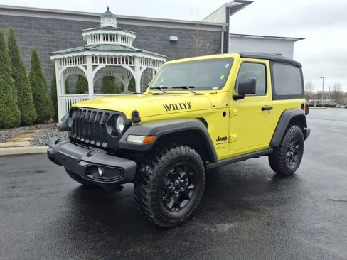 Used 2022 Jeep Wrangler Sport AWD/4WD image 2