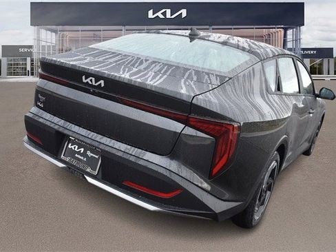 New 2025 Kia K4 EX image 3