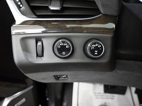 Used 2020 Cadillac Escalade ESV Platinum image 8