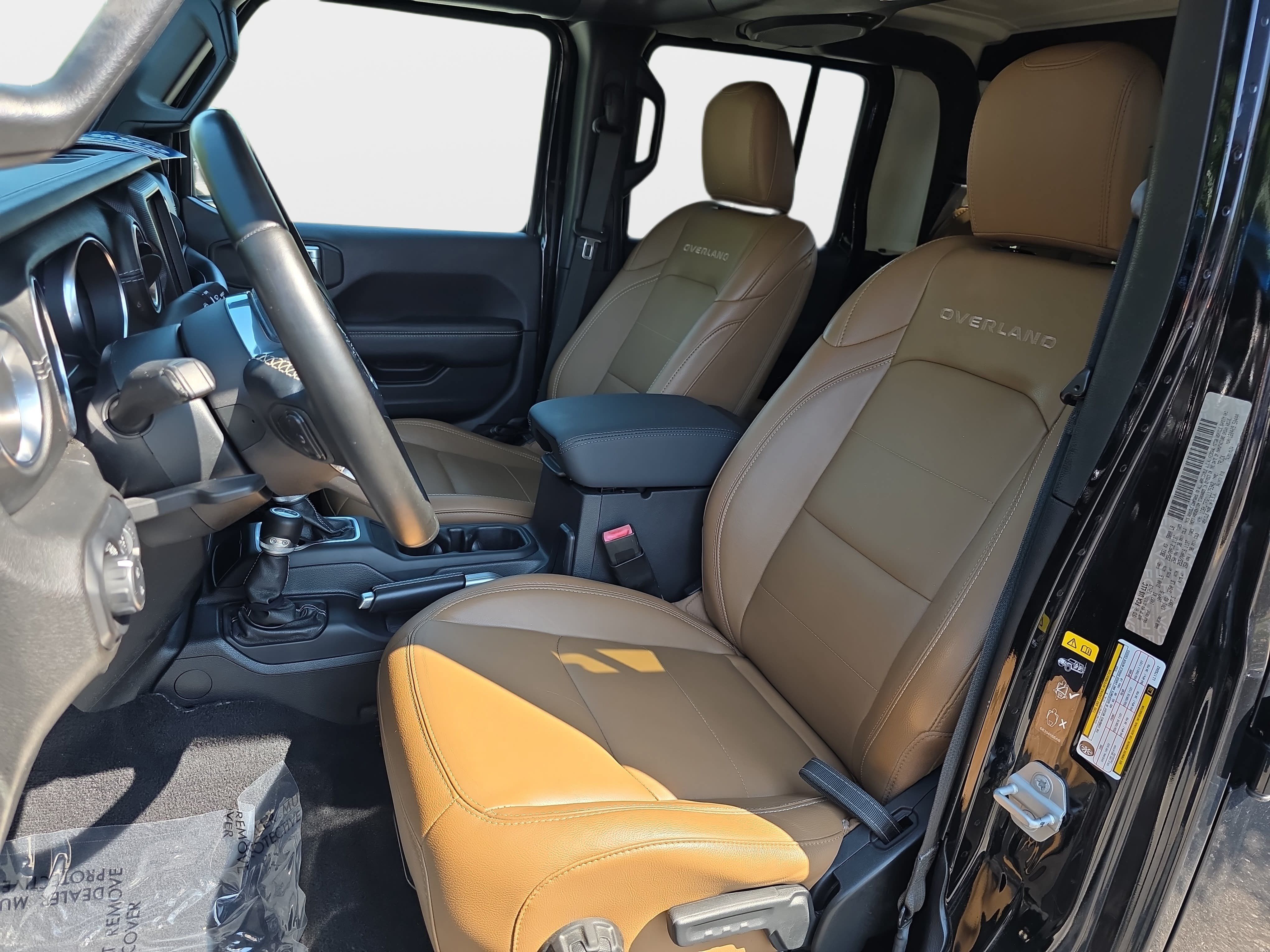 Used 2020 Jeep Gladiator Overland AWD/4WD image 12