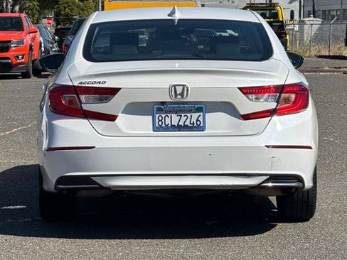 Used 2018 Honda Accord LX image 4