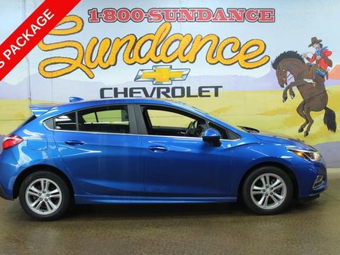 Used 2018 Chevrolet Cruze LT w/ RS Package FWD image 1