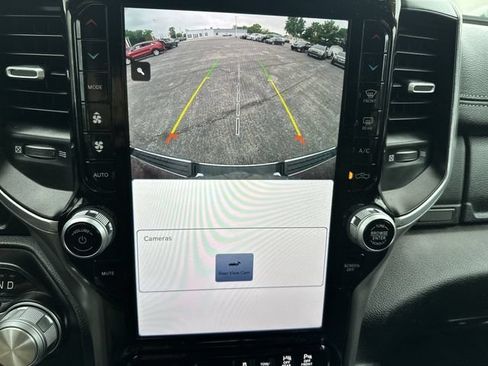 Used 2023 RAM 1500 Laramie AWD/4WD image 25