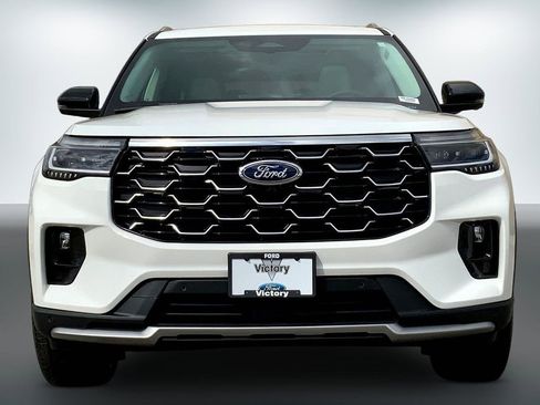 Used 2026 Ford Explorer Platinum w/ LUX Leather Package AWD/4WD image 3