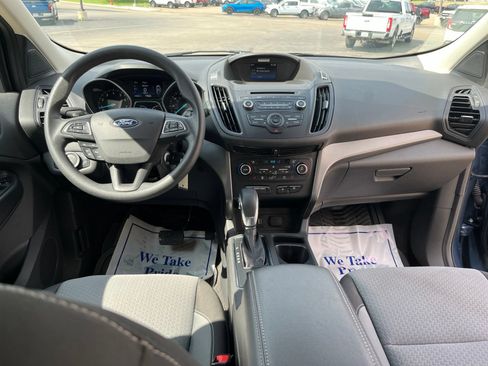Used 2018 Ford Escape SE FWD image 25