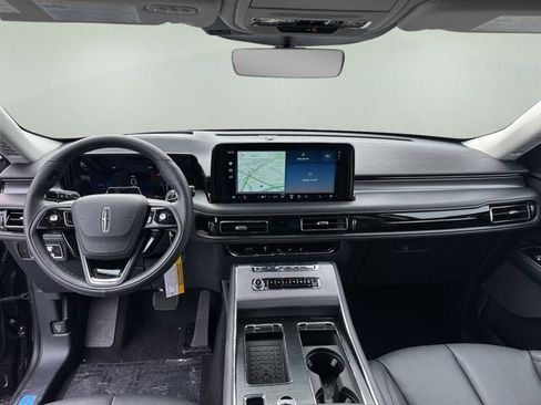New 2026 Lincoln Aviator AWD image 12