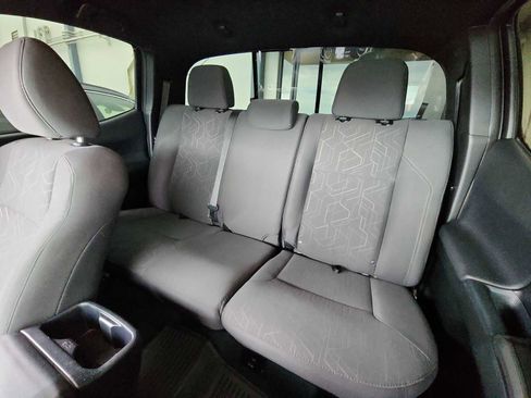 Used 2017 Toyota Tacoma TRD Sport image 23