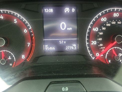 Used 2021 Volkswagen Jetta FWD image 3