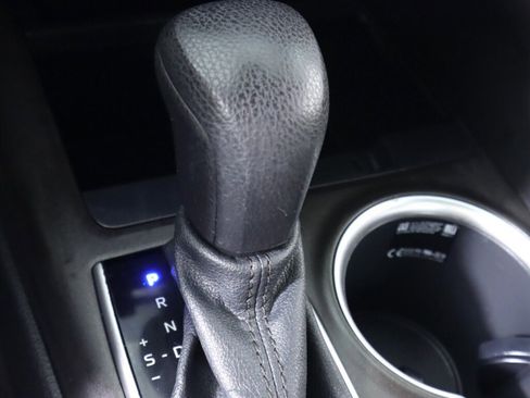Used 2021 Toyota Camry LE FWD image 24