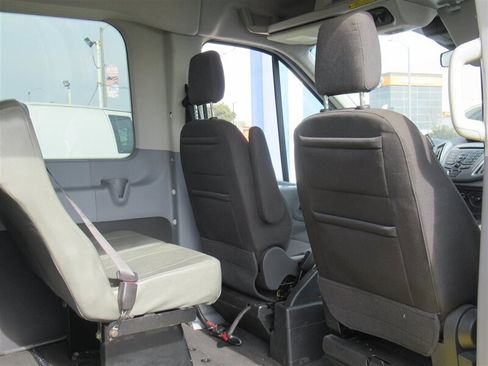 Used 2018 Ford Transit 150 XLT image 13