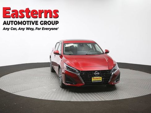 Used 2023 Nissan Altima 2.5 SV w/ SV Premium Package AWD/4WD image 50