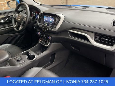 Used 2024 GMC Terrain SLT image 27