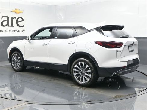 Used 2023 Chevrolet Blazer Premier image 31