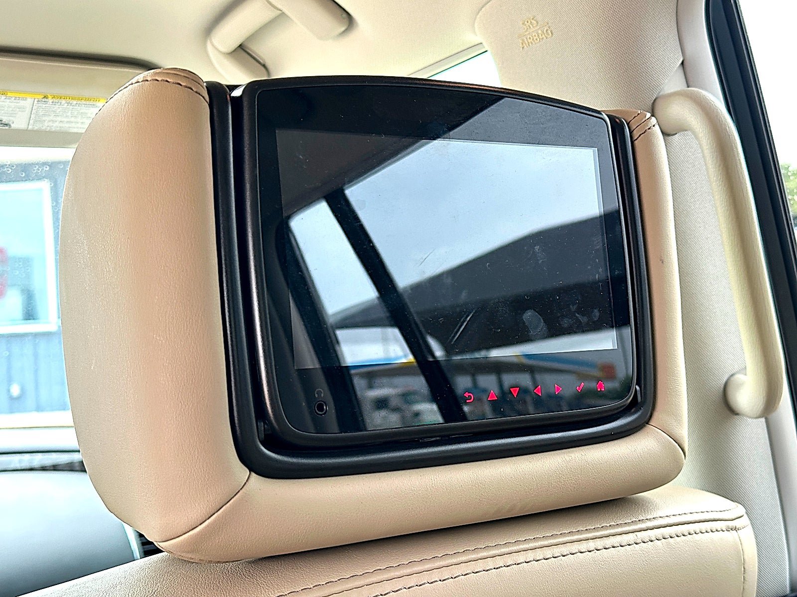 Used 2023 Nissan Armada Platinum w/ Captain's Chairs Package RWD image 22