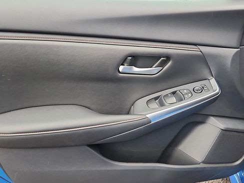 Certified 2025 Nissan Sentra SR image 13