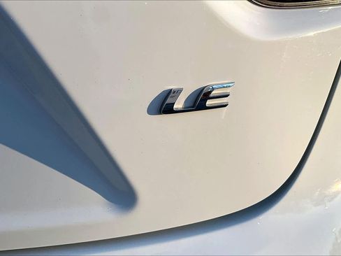 Used 2022 Toyota Corolla LE image 10