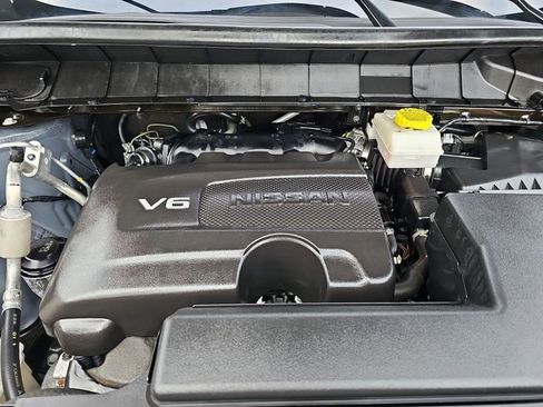 Used 2022 Nissan Pathfinder SV AWD/4WD image 29