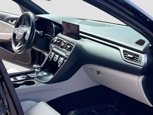 Used 2023 Genesis G70 2.0T image 28