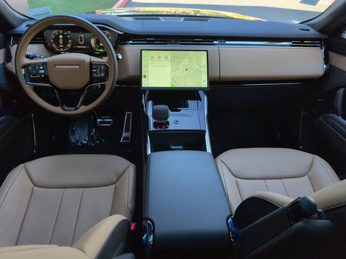New 2026 Land Rover Range Rover Sport Dynamic SE image 17