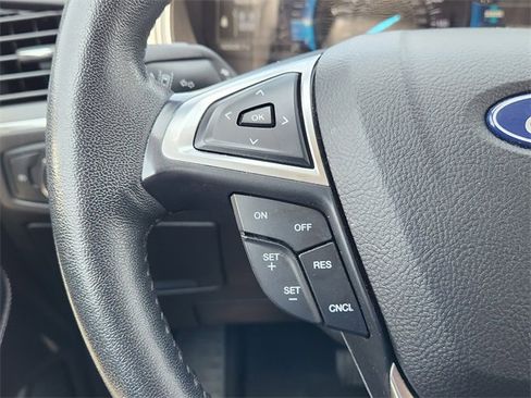 Used 2022 Ford Edge Titanium image 30