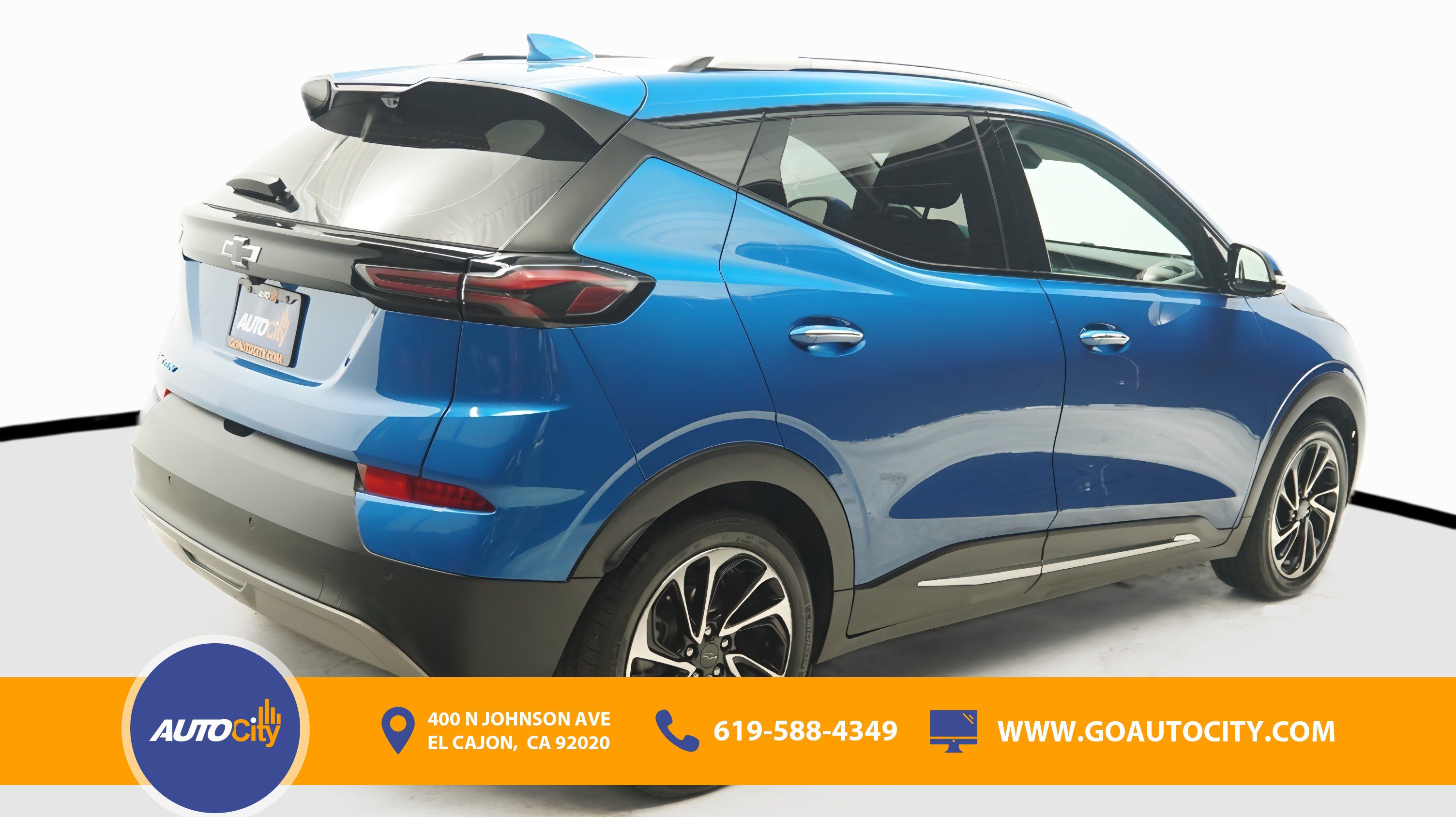 Used 2022 Chevrolet Bolt EUV Premier w/ Sun & Sound Package FWD image 6