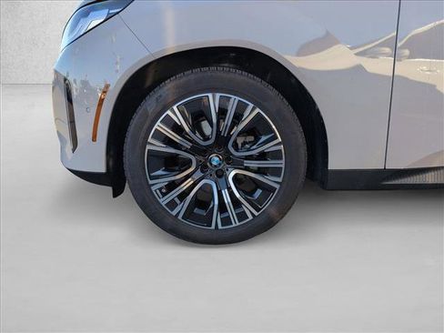 Used 2025 BMW X3 xDrive30i w/ Premium Package image 24