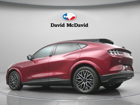 Used 2025 Ford Mustang Mach-E Premium RWD image 30