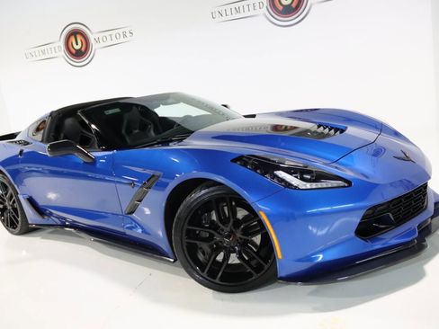 Used 2016 Chevrolet Corvette Stingray Coupe w/ Carbon Flash Badge Package image 67