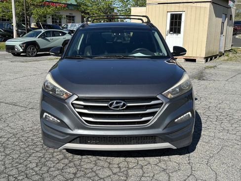 Used 2017 Hyundai Tucson Night image 3