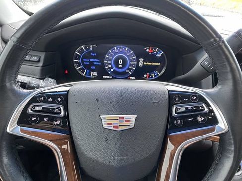 Used 2019 Cadillac Escalade Premium Luxury RWD image 35