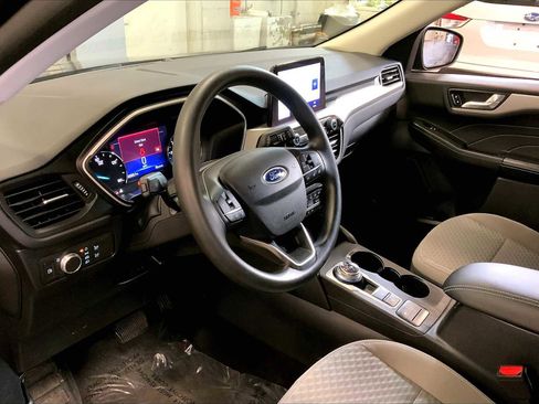 Used 2021 Ford Escape SE image 16