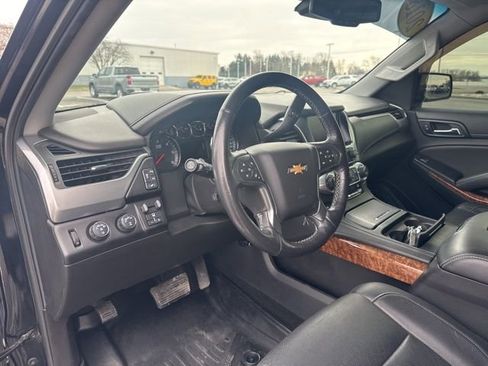 Used 2018 Chevrolet Suburban Premier image 21
