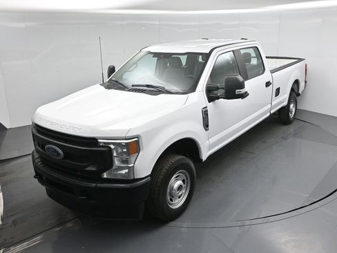 Certified 2022 Ford F250 XL w/ Power Equipment Group image 34