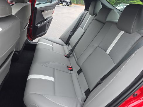Used 2026 Toyota Camry SE FWD image 13