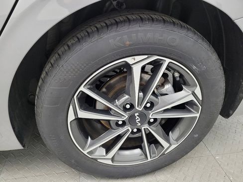 Used 2024 Kia Forte LXS w/ LXS Technology Package image 31