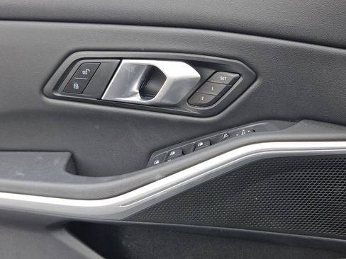 Used 2025 BMW 330i Sedan RWD image 26