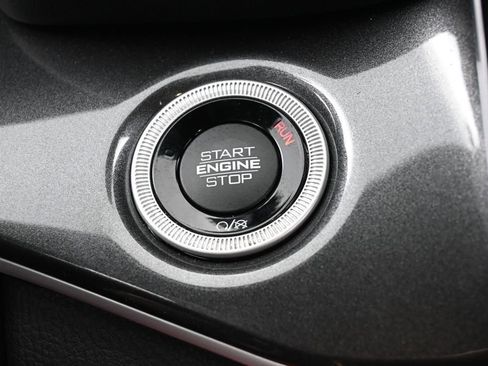 Used 2023 Jeep Grand Cherokee L Laredo RWD image 29