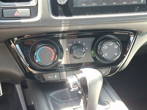 Used 2020 Honda HR-V Sport image 12
