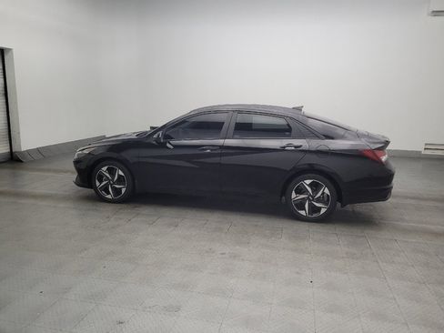 Used 2023 Hyundai Elantra SEL w/ Convenience Package FWD image 3