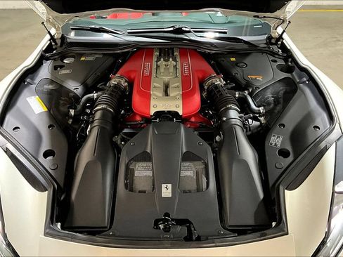 Used 2021 Ferrari 812 GTS RWD image 24