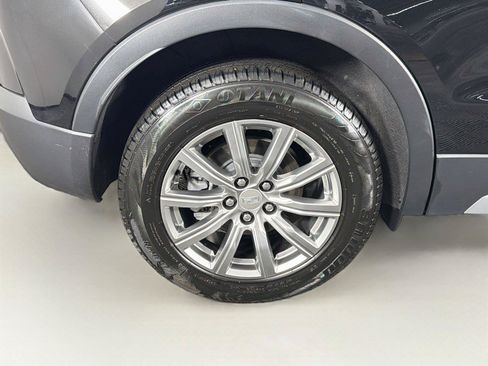 Used 2020 Cadillac XT4 Premium Luxury w/ Cold Weather Package AWD/4WD image 34