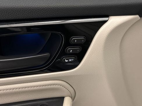 New 2026 Honda Odyssey Touring image 17