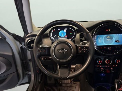 Used 2023 MINI Cooper 4-Door Hardtop FWD image 11