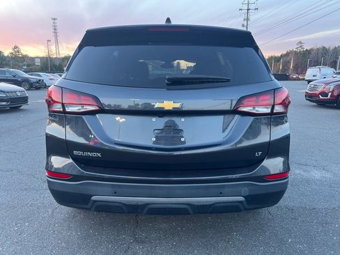 Used 2022 Chevrolet Equinox LT w/ Driver Convenience Package image 5