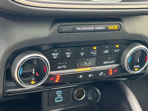 Used 2022 Ford Escape SEL w/ SEL Stealth AWD Package image 20