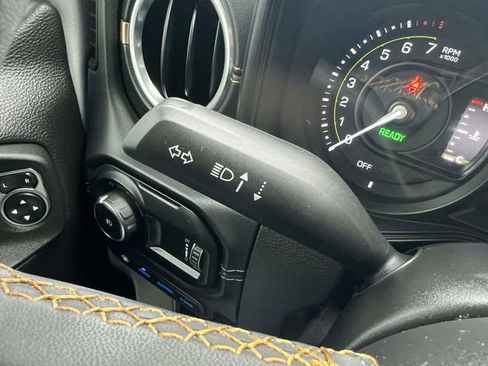 Used 2024 Jeep Wrangler Unlimited Sahara w/ Safety Group AWD/4WD image 32