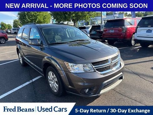 Used 2019 Dodge Journey SE FWD image 19