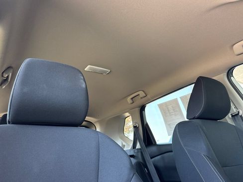 Used 2024 Nissan Rogue S FWD image 21