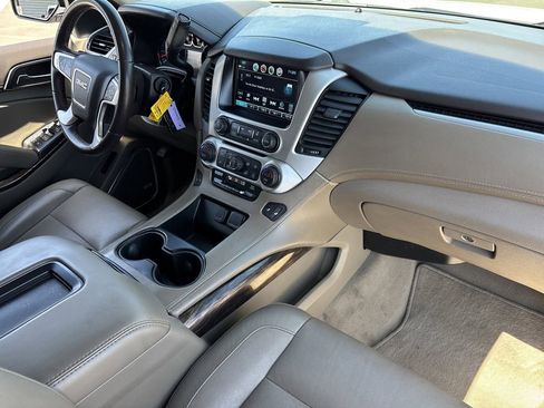 Used 2019 GMC Yukon SLT image 10